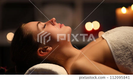 Lady lying in beautician 112095841