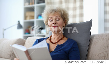 Precious moments relaxing indoors 112095852