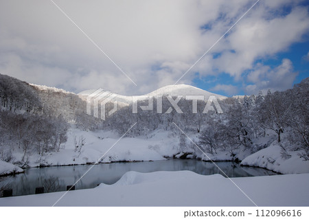 冬天的地獄沼澤（八甲田） 112096616
