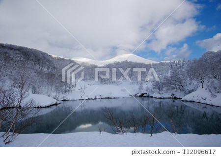 Hell Swamp in Winter (Hakkoda, Aomori Prefecture) Hell Swamp in Winter (Hakkoda, Aomori Prefecture) 112096617