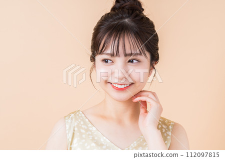 Beauty image of young women Beauty image of young women 112097815