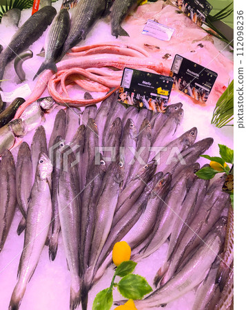 FRANCE, BORDEAUX, February, 9, 2024: Assortment of fresh daily fish on ice market in supermarket 112098236
