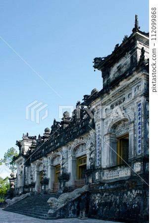 Thien Dinh palace near Hue City Thien Dinh palace near Hue City 112099868