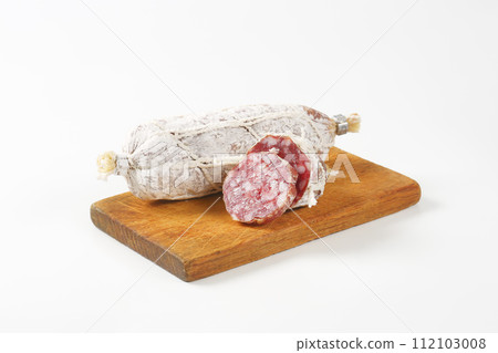 Dry cured French sausage 112103008