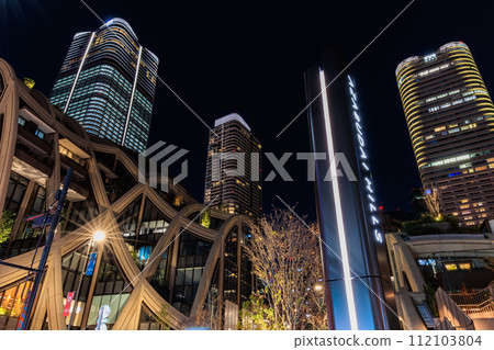 東京都港區的市區景觀 麻布台丘陵夜景 東京都港區的市區景觀 麻布台丘陵夜景 112103804