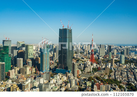 【都市風景】白天的東京市中心、麻布台之丘、建設中的東京鐵塔風景 【都市風景】白天的東京市中心、麻布台之丘、建設中的東京鐵塔風景 112103870