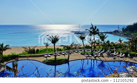 Tropical Beach Resort 112105292