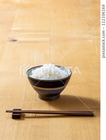 剛煮好的米飯,熱騰騰的新米飯,日本主食 剛煮好的米飯,熱騰騰的新米飯,日本主食 112106169
