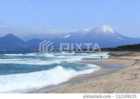 Sea of Japan in winter 1 112109135