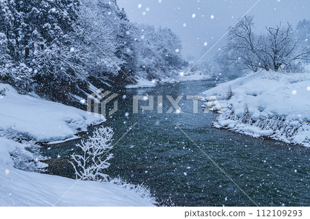 新潟縣長岡市西谷 - 美麗的白雪涉海河 112109293