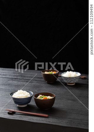 Background of Japanese food - Couple's meal - Served rice and miso soup Background of Japanese food - Couple's meal - Served rice and miso soup 112109494