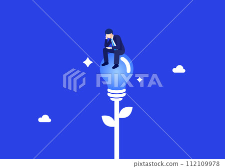 Businessman raising an idea 112109978