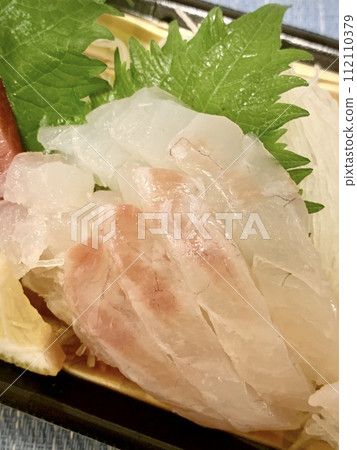 Home meal sashimi 112110379