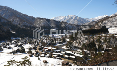 世界遺產:冬季的白川鄉合掌造村落 世界遺產:冬季的白川鄉合掌造村落 112115992