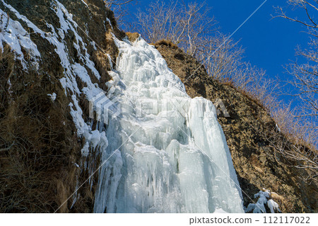 結冰的冰瀑布 112117022