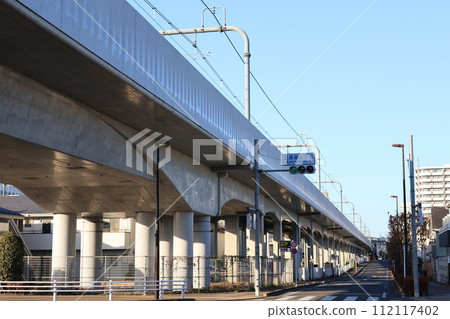 Scenery of the JR Chuo Line elevated line extending west from Mitaka 112117402