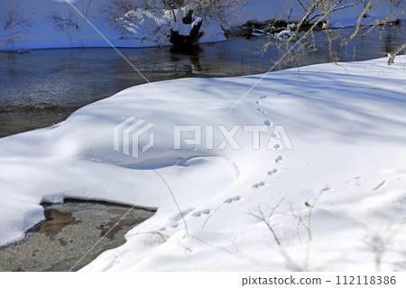 冬天的戰場原有雪 112118386