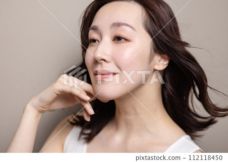 Beauty image 112118450