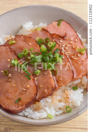 燒牛肉丼 112118902