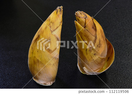 Taste of spring: Bamboo shoots from Yamashina, Kyoto 112119506