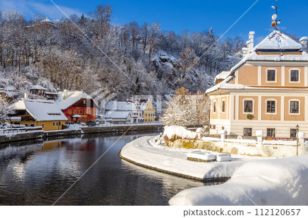 View of Cesky Krumlov in winter, Czech Republic. 112120657