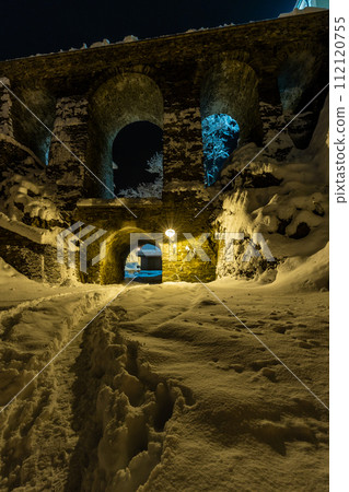 View of Cesky Krumlov in winter, Czech Republic. 112120755