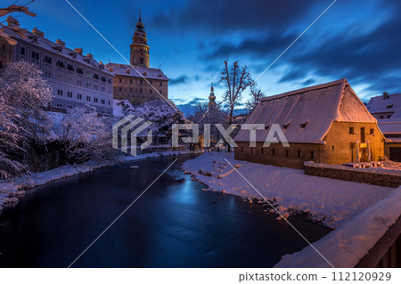 View of Cesky Krumlov in winter, Czech Republic. 112120929
