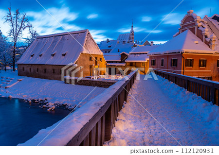 View of Cesky Krumlov in winter, Czech Republic. 112120931