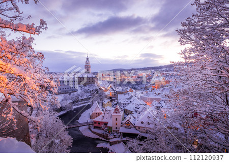 View of Cesky Krumlov in winter, Czech Republic. 112120937