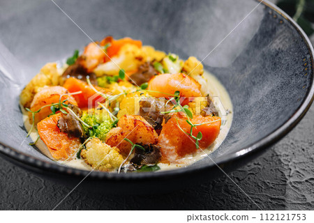 Sweet Potato with Shrimp and Truffle Sauce Sweet Potato with Shrimp and Truffle Sauce 112121753