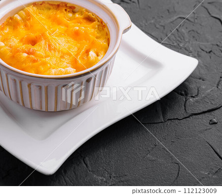 A bowl of delicious homemade mac and cheese 112123009