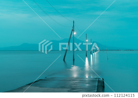 Nagabetakaidokoro 通往大海的電線桿(傍晚) Nagabetakaidokoro 通往大海的電線桿(傍晚) 112124115