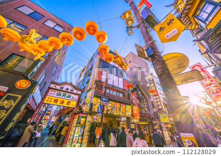 日本橫濱市容一線希望...唐人街香港路前的龍燈（2024春節燈籠）=28日 112128029