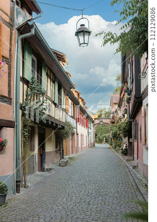 colorful street in Kaysersberg 112129086