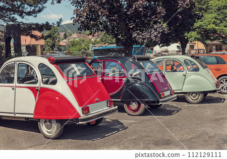 retro cars of different colors retro cars of different colors 112129111