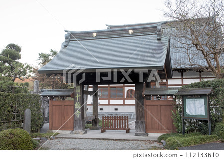 The relocated gate of Fukasawa Castle remains at Jurinji Temple The relocated gate of Fukasawa Castle remains at Jurinji Temple 112133610