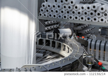 Equipment for weaving polypropylene fabric. 112138214