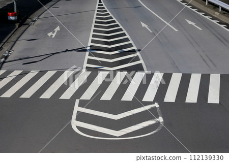 道路標線斑馬線區(行車區) 道路標線斑馬線區(行車區) 112139330