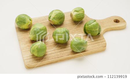 Brussels sprouts 112139919