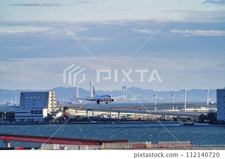 Haneda Airport at dusk, landed planes and factories, Ota Ward, Tokyo Haneda Airport at dusk, landed planes and factories, Ota Ward, Tokyo 112140720