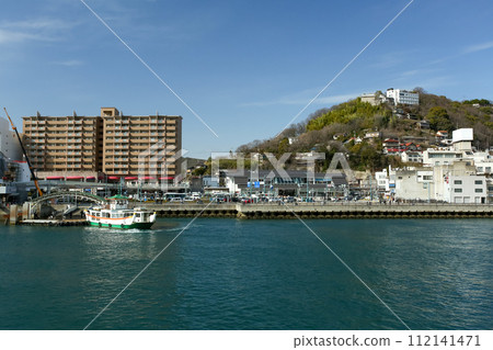 Hiroshima Prefecture, Onomichi City, scenery around Onomichi Station seen from the sea Hiroshima Prefecture, Onomichi City, scenery around Onomichi Station seen from the sea 112141471