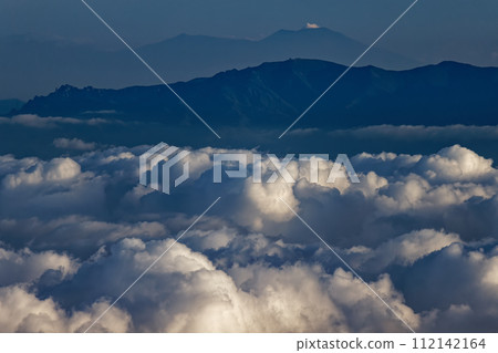 Morning sea of clouds and Okuchichibu/Mt. Asama seen from the summit of Mt. Fuji Morning sea of clouds and Okuchichibu/Mt. Asama seen from the summit of Mt. Fuji 112142164