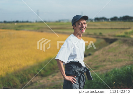 farming, farmer, farmhouse 112142240
