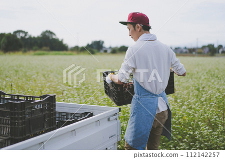 農業 農家 農民 112142257