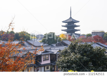 View of Yasaka Pagoda from Meiji Restoration Road in Kyoto in autumn 112142511
