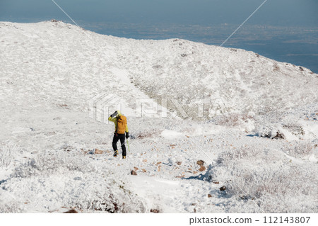 在冬天山的風景 在冬天山的風景 112143807