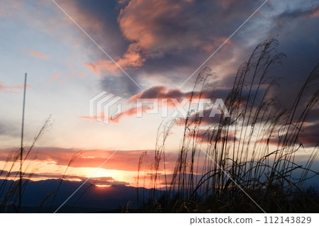 在冬天山的風景 在冬天山的風景 112143829
