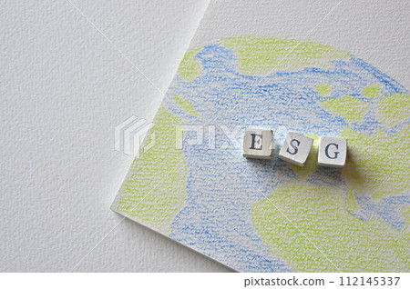 ESG cube for eye-catching images ESG cube for eye-catching images 112145337