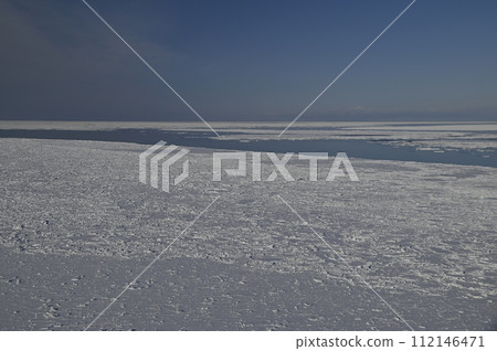 Ice floe of Shiretoko Ice floe of Shiretoko 112146471