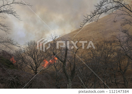 大室山被大火吞沒 112147384